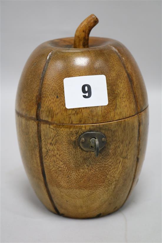 A fruitwood tea caddy H.16.5cm